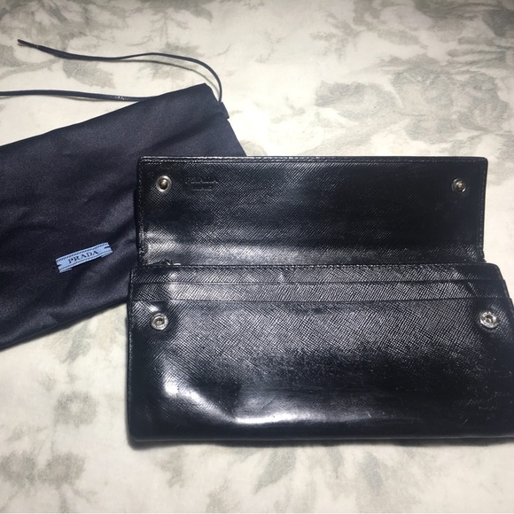 Authentic PRADA Black Saffiano Leather Wallet/Clutch w/ PRADA Dustbag - Picture 2 of 11